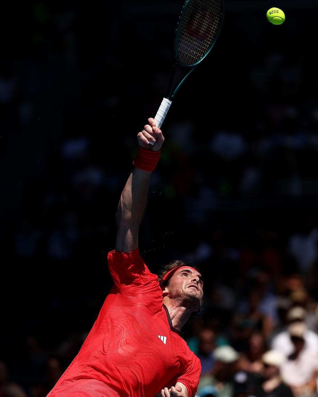 开云官网-拉沃尔杯鏖战年终总决赛，西西帕斯惊艳四座的简单介绍