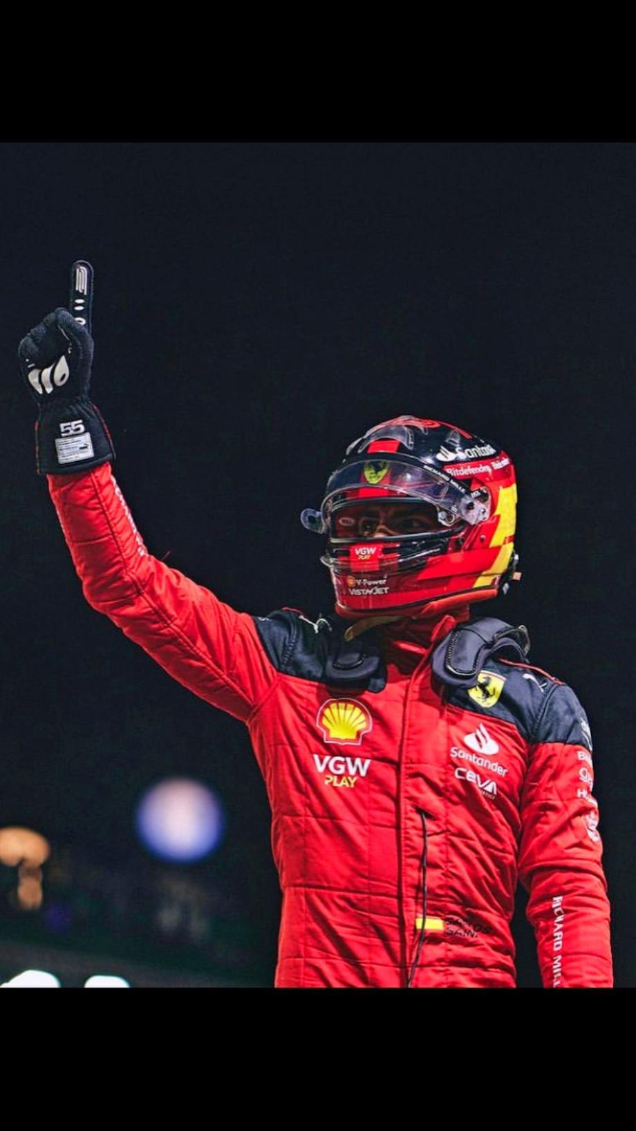 包含红牛车队鏖战法拉利，阿隆索状态火热的词条