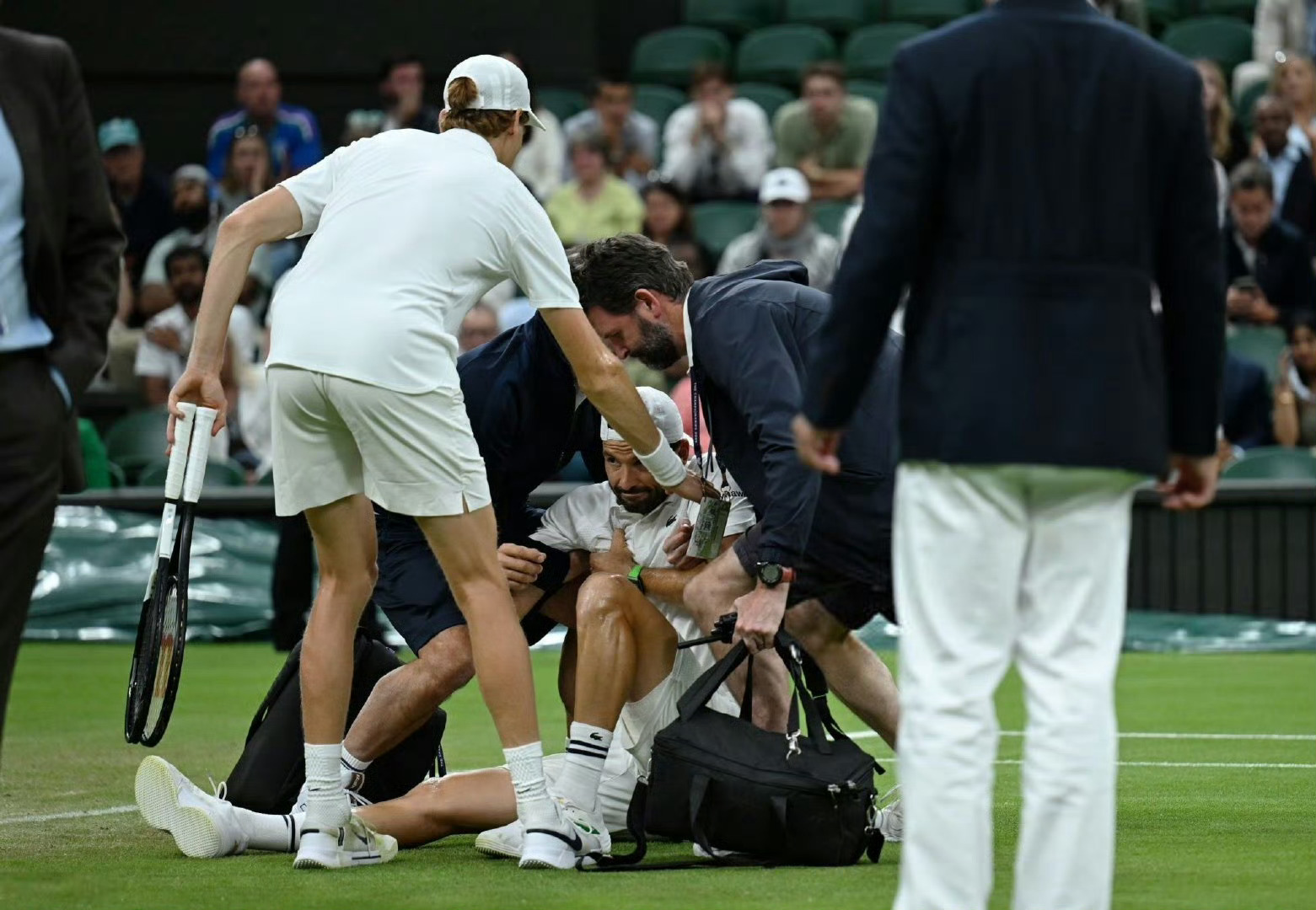 开云官网-美网逆转拉沃尔杯，辛纳点燃赛场的简单介绍