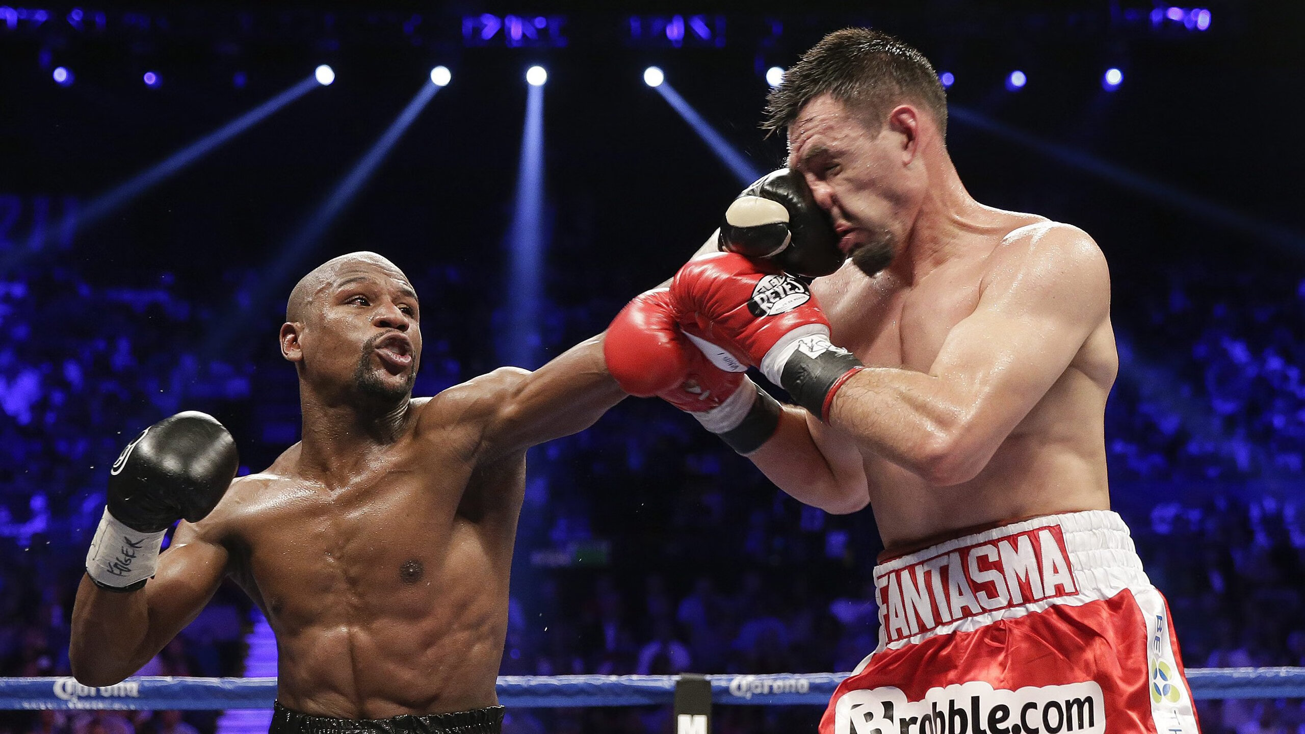 跨界征服，从篮球场到F1赛道，爱德华兹的勇士时刻如何重新定义冠军基因